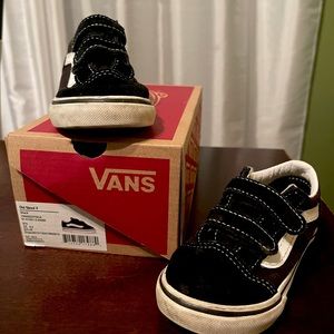 Classic Vans w/ Velcro Straps